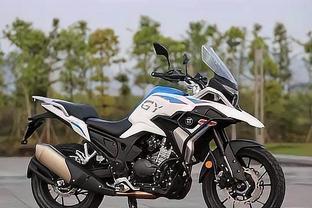 小钢炮传奇 雅马哈YZF-R15的性能跨界颠覆
