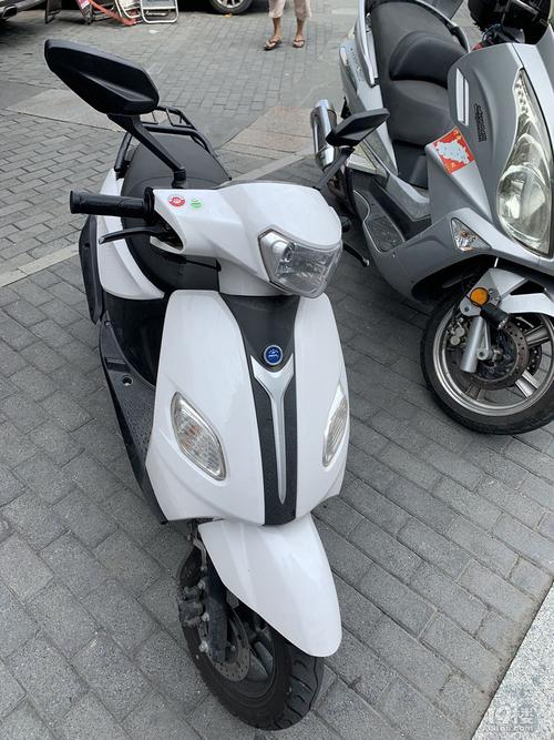 收一辆二手踏板摩托车,越便宜越好